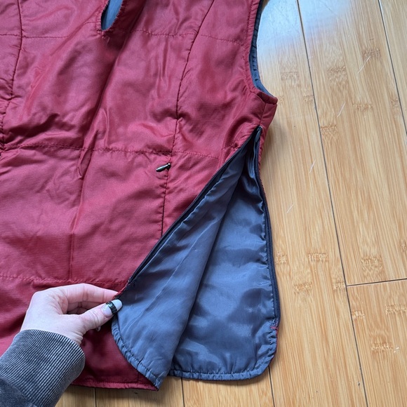 Coldwater Creek Deep Red Sleeveless Tank - Picture 4 of 5